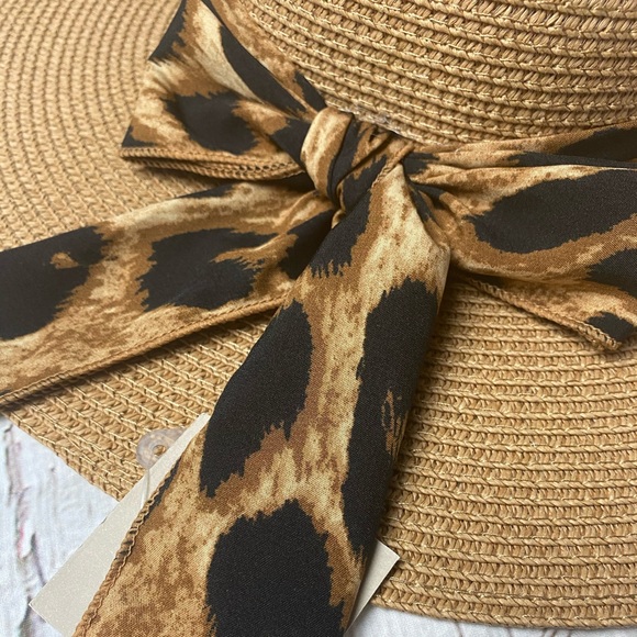 NWT LEOPARD PRINT FLOPPY HAT - Picture 6 of 7